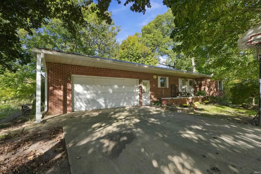16 S Stickler Road, Columbia City, IN 46725 - #2