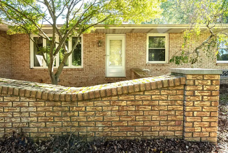 60196 Surrey Lane, Elkhart, IN 46517 - #3