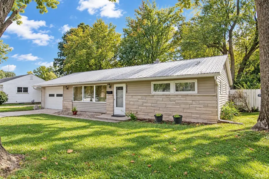 6426 Maywood Circle, Fort Wayne, IN 46819 - #2
