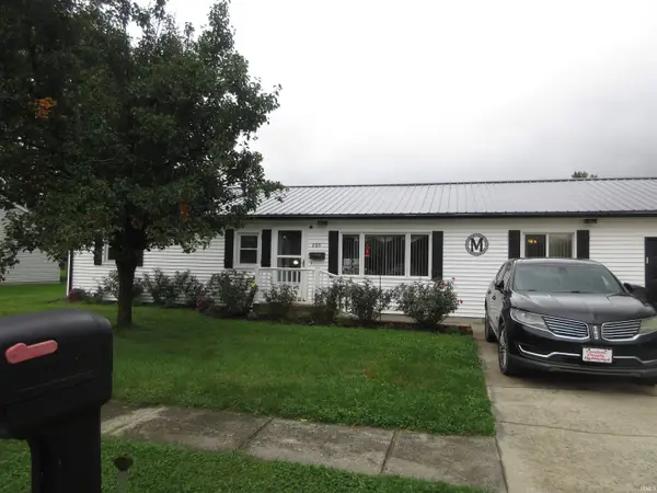 608 S Western Avenue, Portland, IN 47371