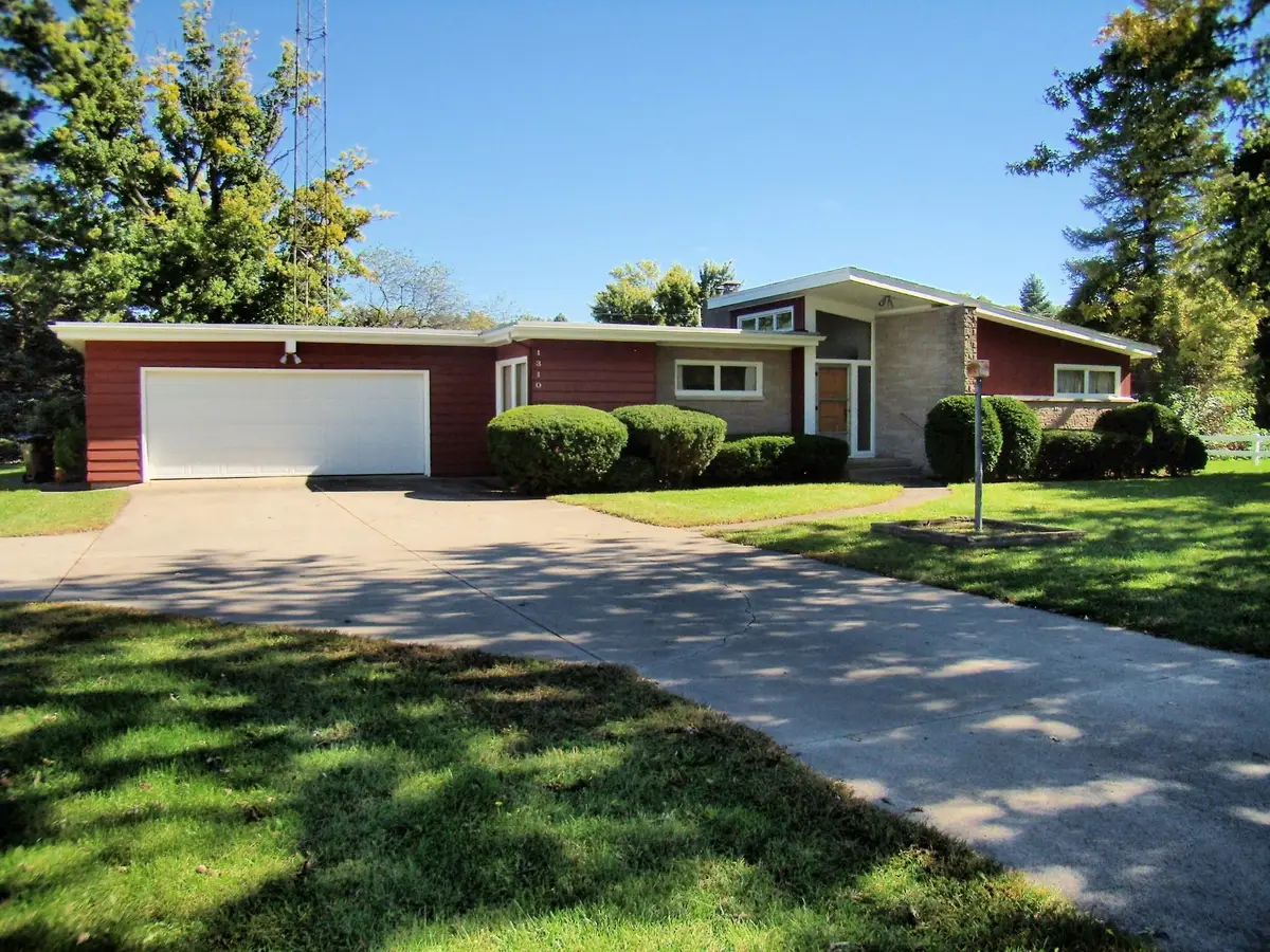 1310 N Williams Street, Angola, IN 46703 - #1