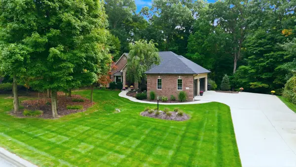 6327 Chase Creek Run, Fort Wayne, IN 46804