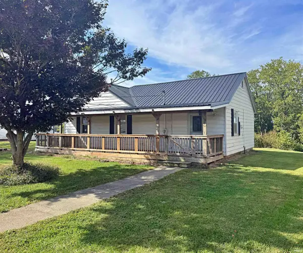 1779 Scenic Hill Road, Loogootee, IN 47553