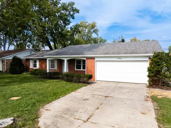 2204 W Purdue Avenue, Muncie, IN 47304