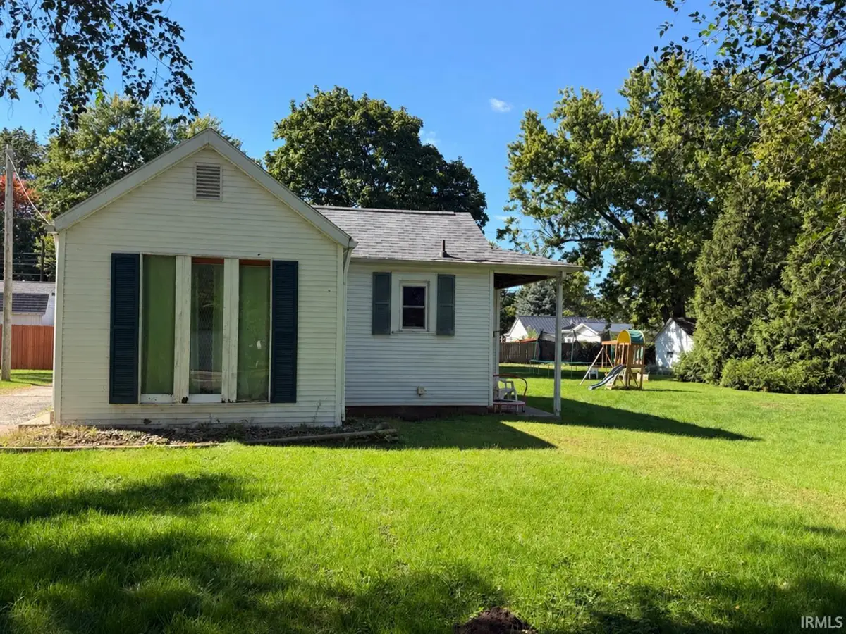 815 S 15th Street, Goshen, IN 46526 - #1