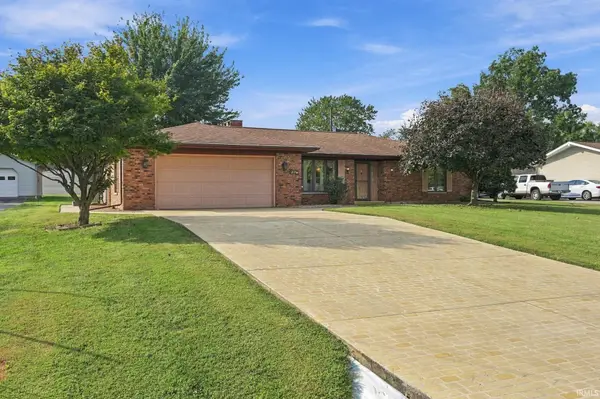 219 E Harvest Lane, Petersburg, IN 47567