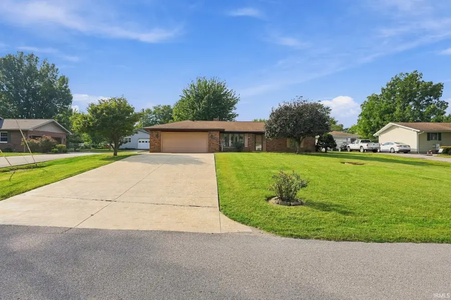 219 E Harvest Lane, Petersburg, IN 47567 - #2