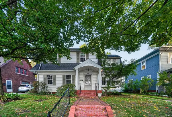 216 N Sunnyside Avenue, South Bend, IN 46617