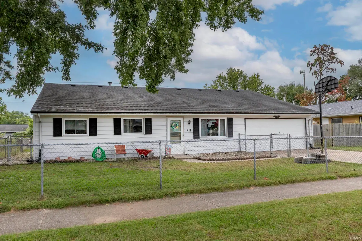 211 E Russ Avenue, Mishawaka, IN 46545 - #1