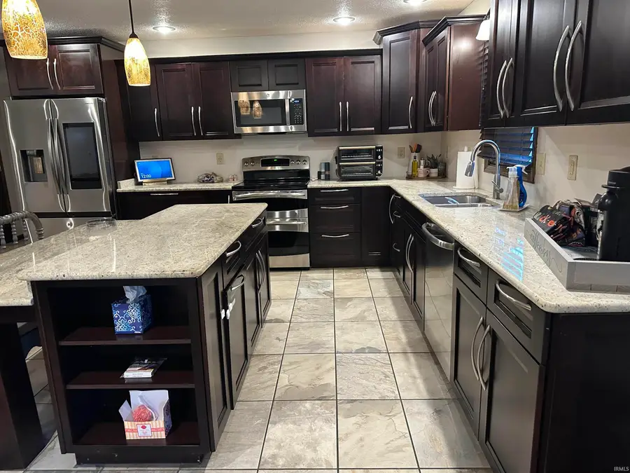 225 Gladstone Drive, Wabash, IN 46992 - #2