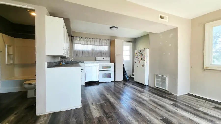 1110 & 1112 12th Street, Bedford, IN 47421 - #3