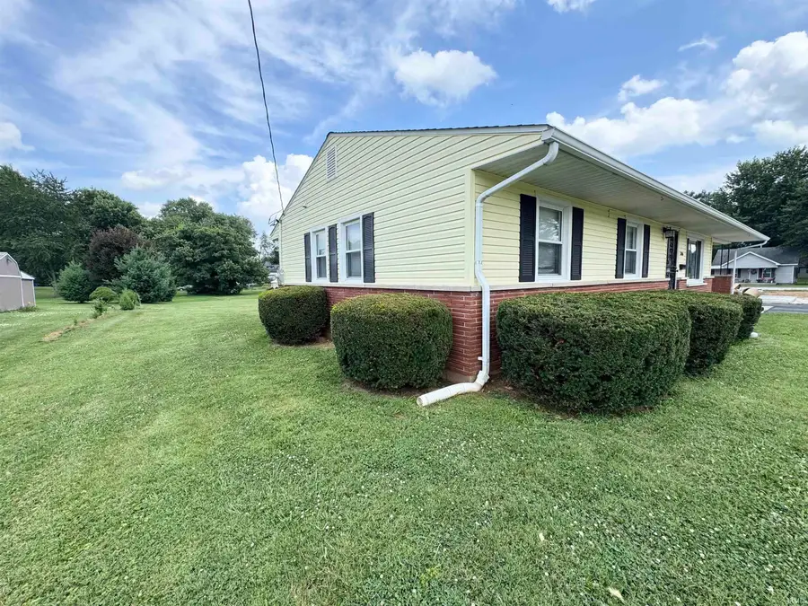 586 S 4th Street, Orleans, IN 47452 - #2