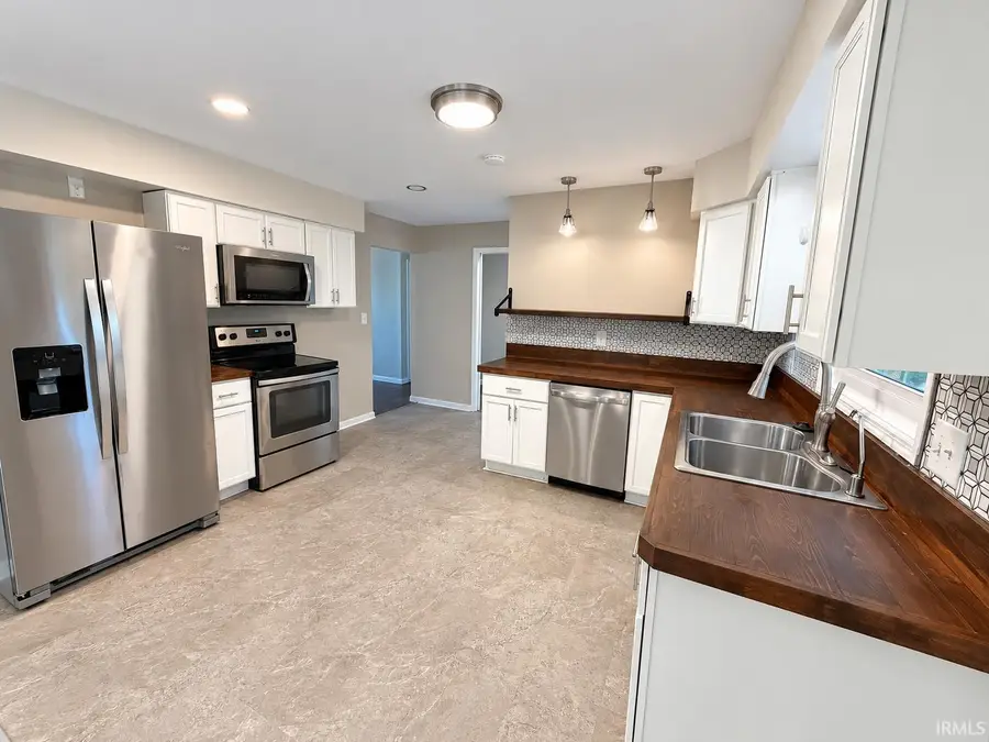 8399 Chestnut Drive, Newburgh, IN 47630 - #3