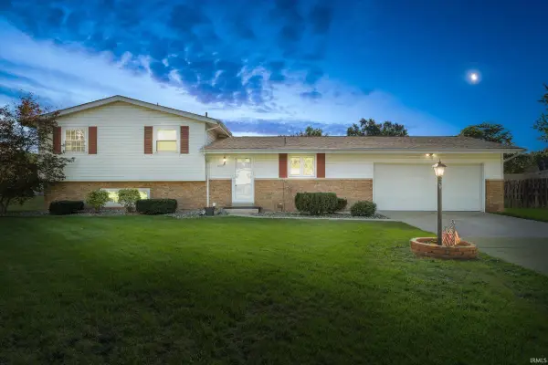 52791 Holly Court, South Bend, IN 46637