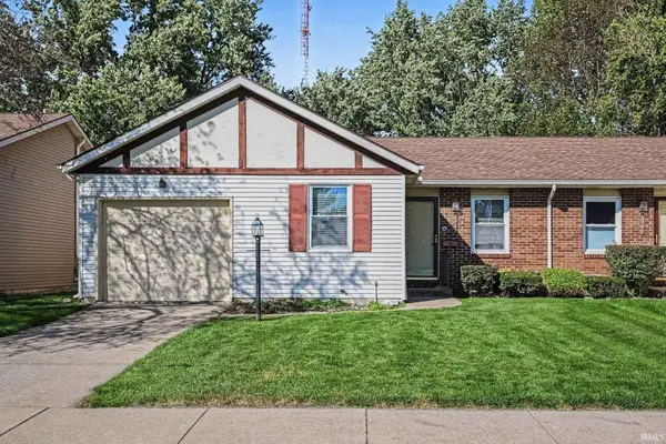 2007 E Farnsworth Drive, South Bend, IN 46614