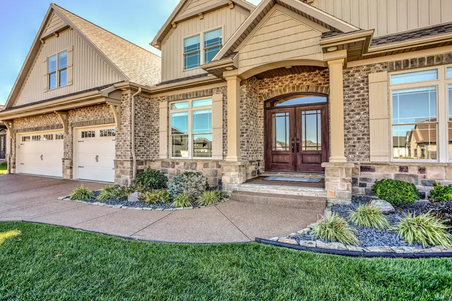 8633 Crenshaw Drive, Newburgh, IN 47630 - #3