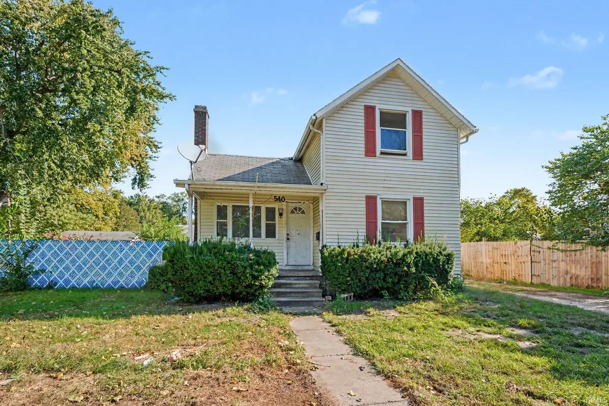 540 Goshen Avenue, Elkhart, IN 46516 - #1