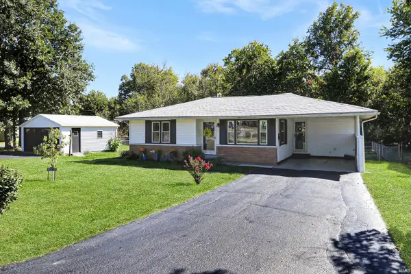 135 E Taylor Street, Boonville, IN 47601