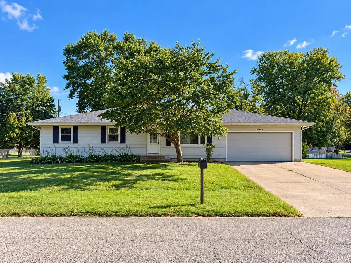 18502 Victoria Drive, Goshen, IN 46526 - #1