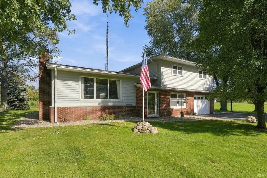 1715 E Springhill Road, Warsaw, IN 46580 - #2