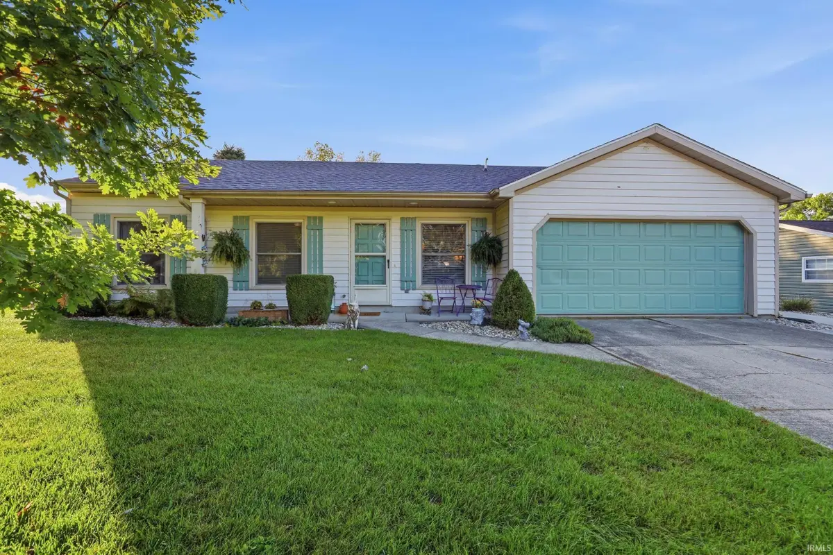 11148 Shoreline Drive, Leo, IN 46765 - #1