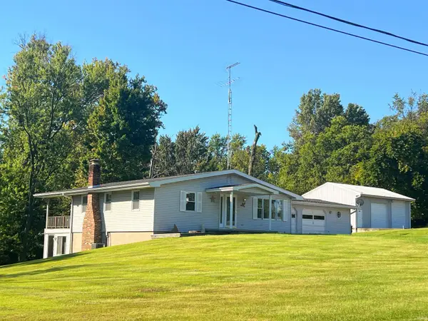 1105 E 200 N Road, Washington, IN 47501