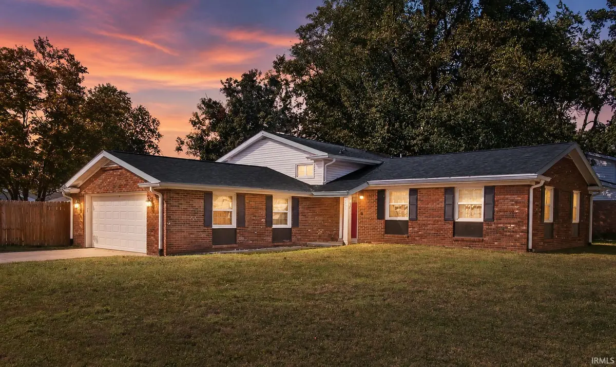 217 S Royal Avenue, Evansville, IN 47715 - #1