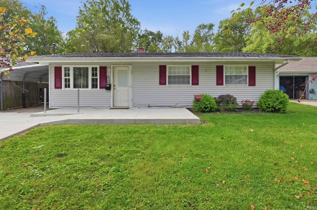 2501 W Oliver Drive, Muncie, IN 47302 - #1