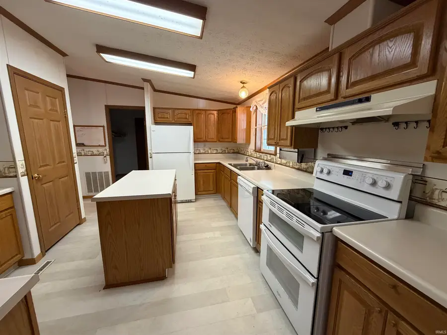 746 Bobtail Court, Peru, IN 46970 - #3