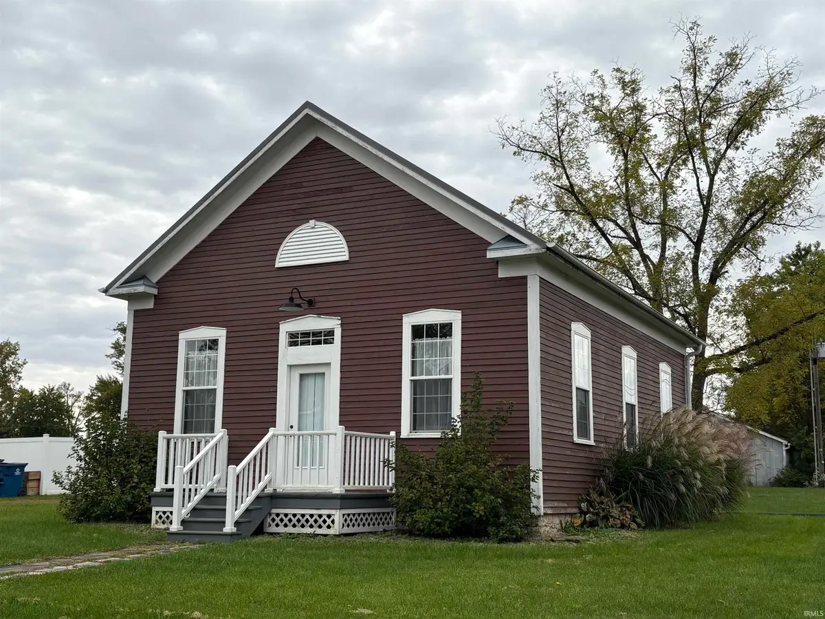 200 E Shackley Street, Geneva, IN 46740 - #1