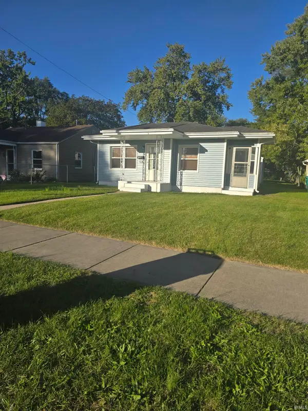 921 Carlton Street, Mishawaka, IN 46544