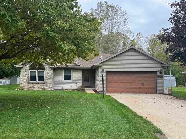4346 N Westerner Winds Drive, Warsaw, IN 46582