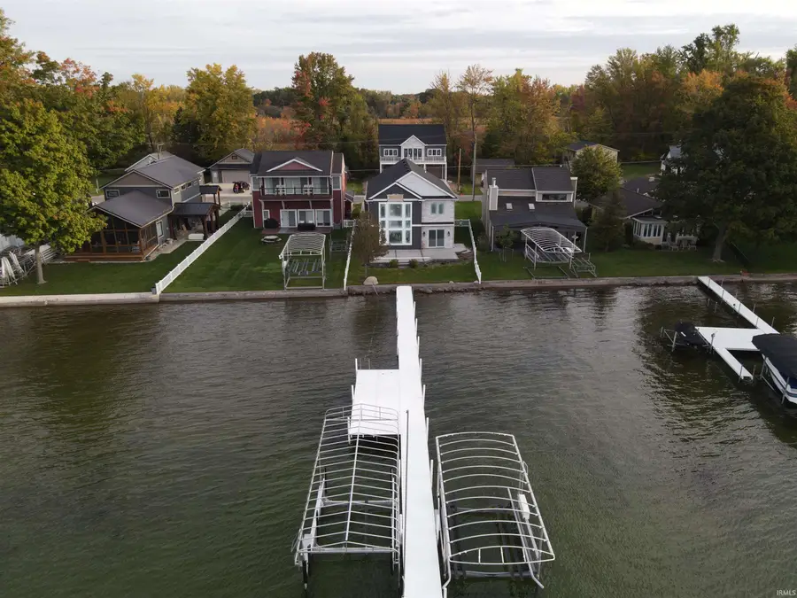 11803 N Ogden Point Road, Syracuse, IN 46567 - #2