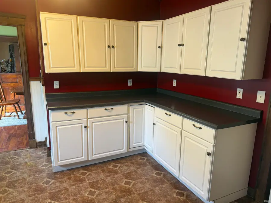 404 W Grissom Ave, Mitchell, IN 47446 - #3