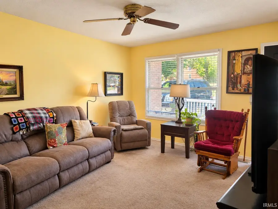 6 Woodmere Drive, Washington, IN 47501 - #2