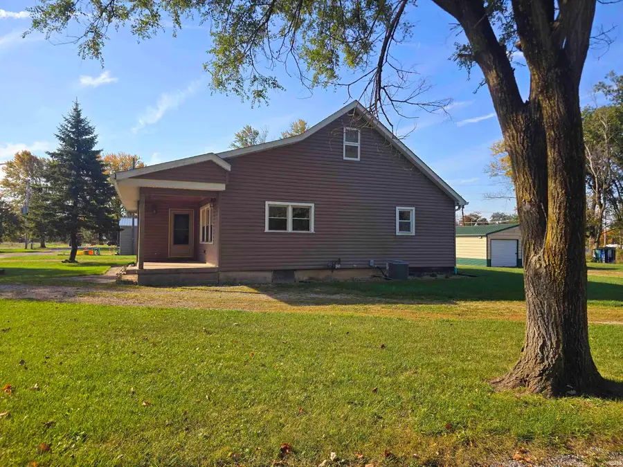 102 N East Street, Hartford City, IN 47348 - #2
