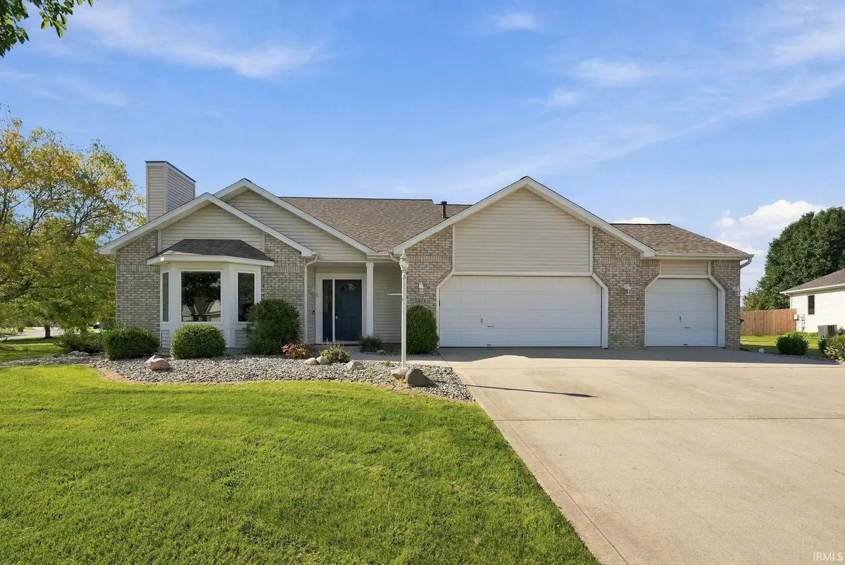 9424 Greyhawk Drive, Fort Wayne, IN 46835 - #1