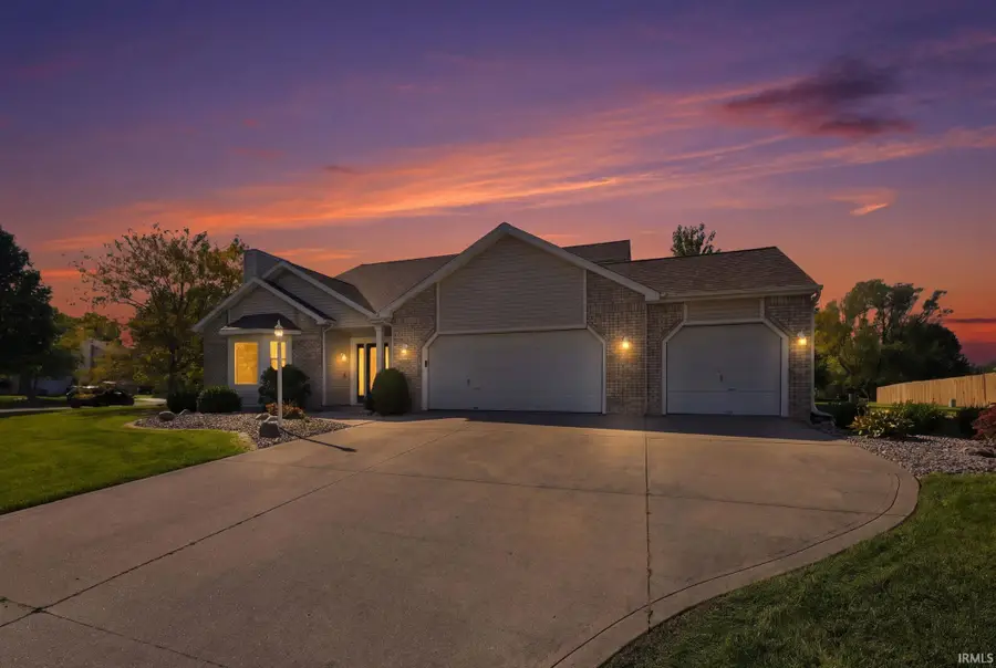 9424 Greyhawk Drive, Fort Wayne, IN 46835 - #3