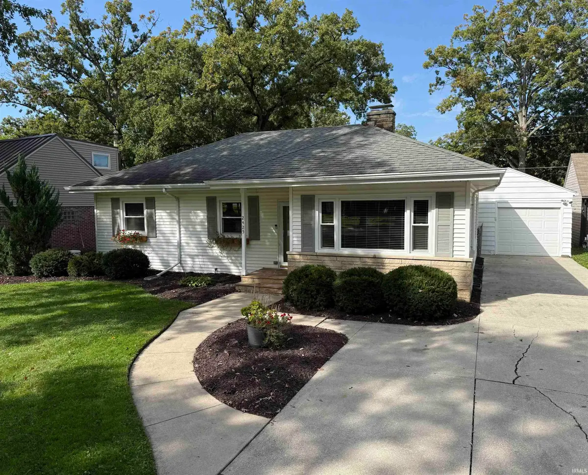2425 Springfield Avenue, Fort Wayne, IN 46805 - #1