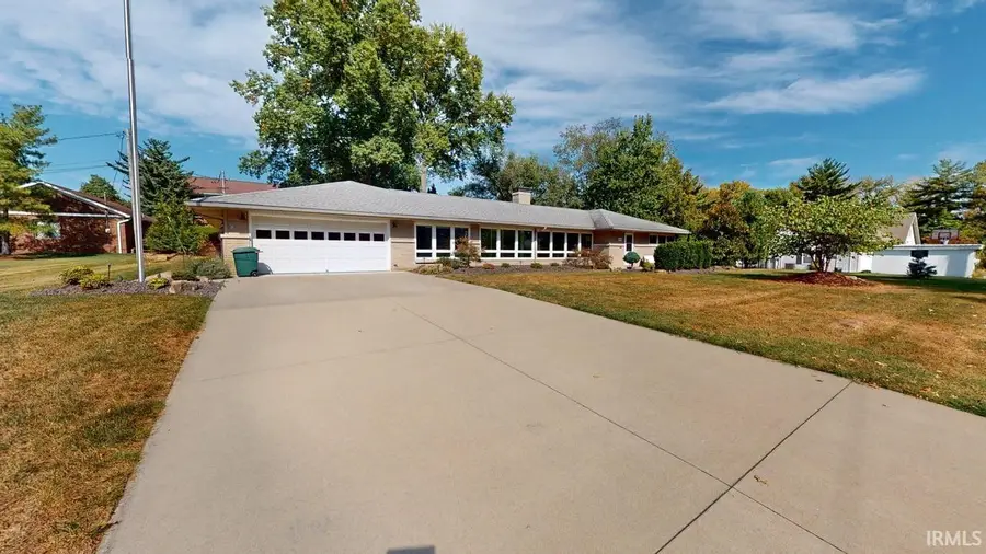 920 W 10th Street, Jasper, IN 47546 - #2