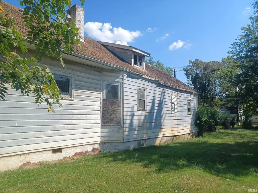 627 E Virginia Street, Evansville, IN 47711 - #2