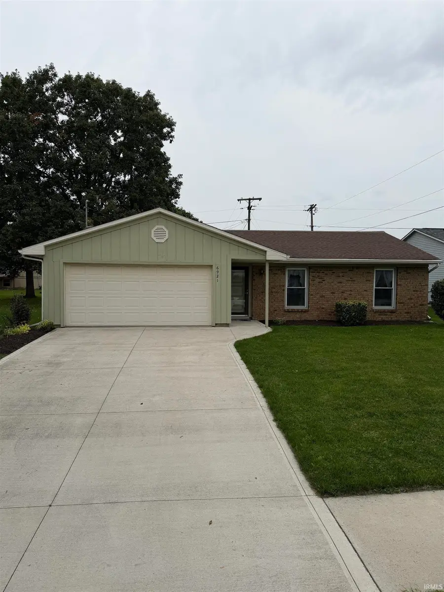 6921 Peartree Lane, Fort Wayne, IN 46825 - #3