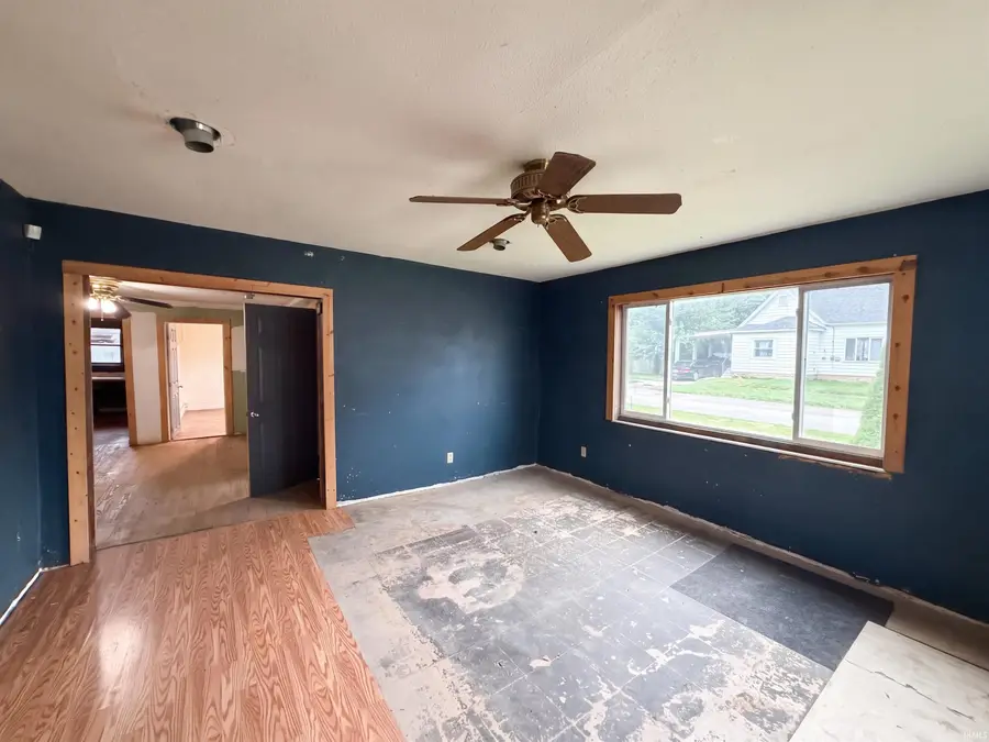 309 NE B Street, Linton, IN 47441 - #3