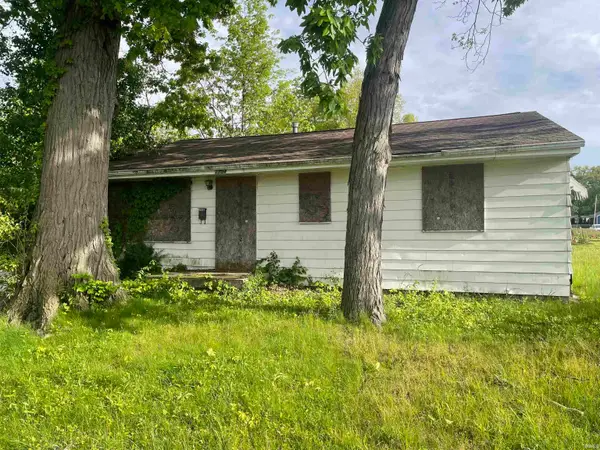 1704 Dewey Street, Anderson, IN 46016