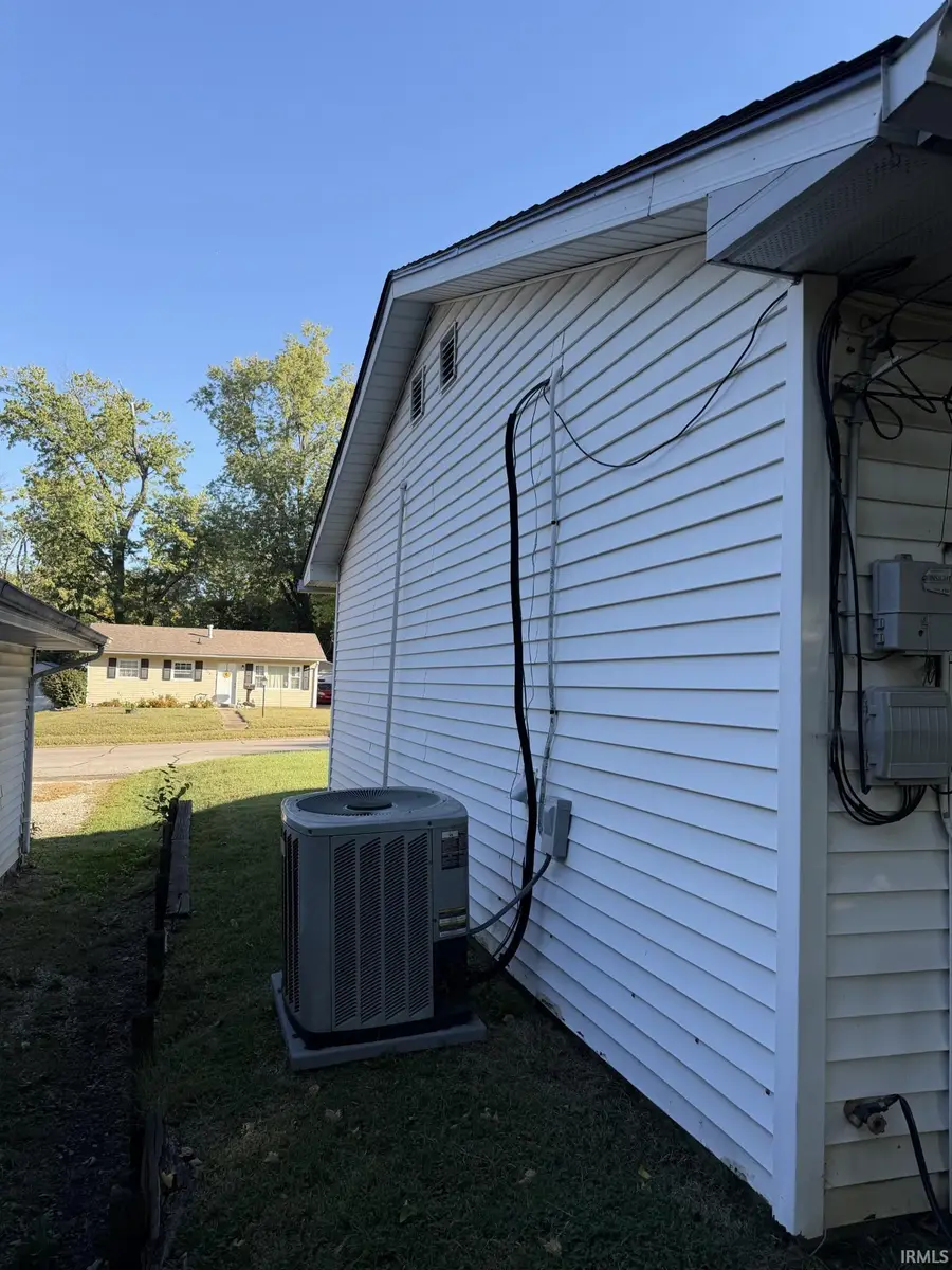 514 Hanover Road, Evansville, IN 47710 - #3