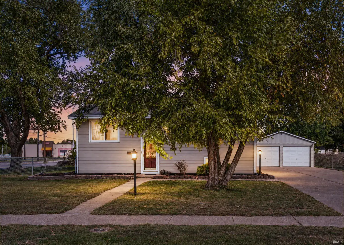 713 W Buena Vista Road, Evansville, IN 47710 - #1