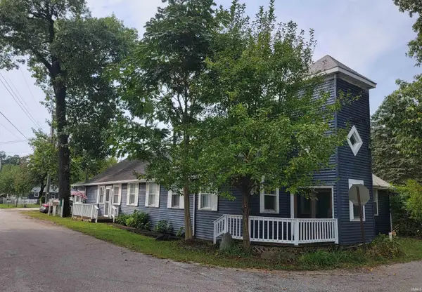 7852 Tippecanoe Drive, Walkerton, IN 46574