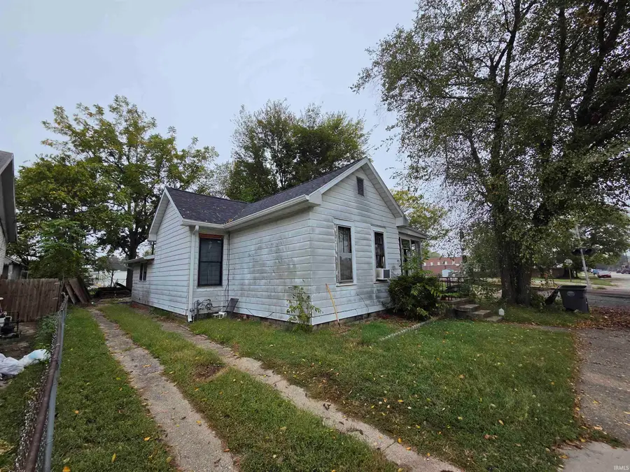 1018 N 9th Street, Vincennes, IN 47591 - #2