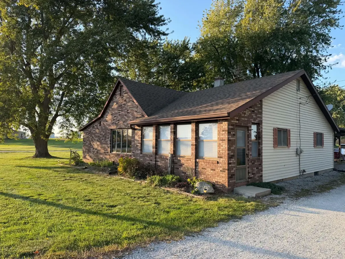 6122 E St Rd 14 Road, Rochester, IN 46975 - #1