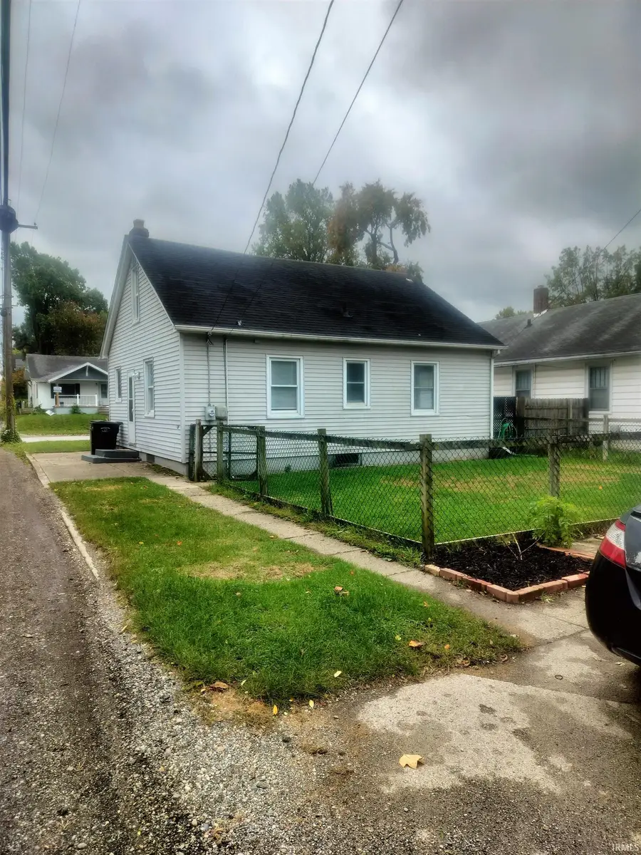 829 E Eckman St Street, South Bend, IN 46614 - #3